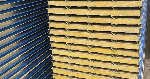 深圳彩鋼板在建筑中的多重應用